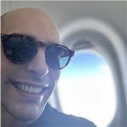 Offro lezioni private a ragazzi di medie, superiori e universitari. Inglese, francese e italiano